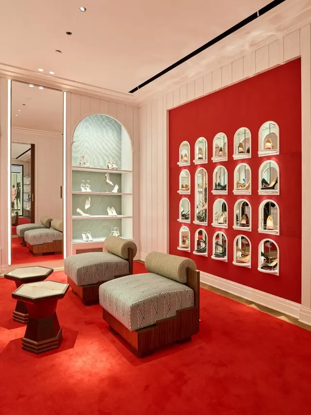 Butik Christian Louboutin di Plaza Indonesia