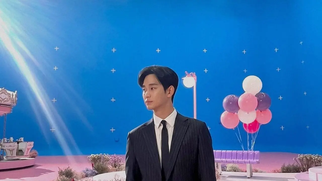 Potret Kim Soo Hyun (Sumber: Instagram/@soohyun_k216)