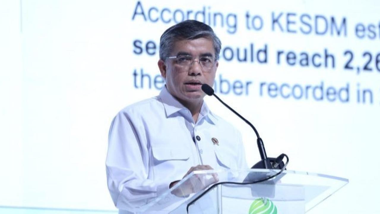 Menaker: Perumusan Kenaikan UMP 2026 Selesai Bulan Depan