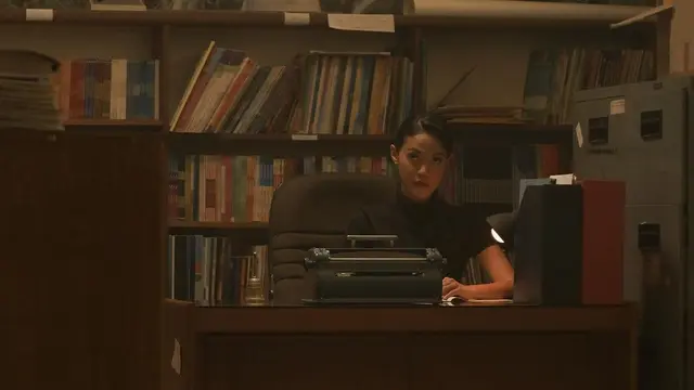 Della Dartyan dalam film Kambodja. (Foto: Dok. Instagram @delladartyan)