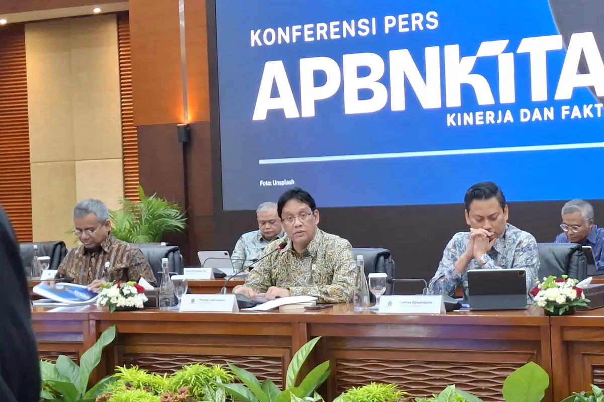 Menteri Keuangan Purbaya Yudhi Sadewa dalam Konferensi Pers APBN Kita, di Kantor Kemenkeu, Jakarta, Kamis (8/1/2026). (Liputan6.com/Arief)