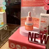 Sariayu Martha Tilaar rilis dua serum terbaru yang efektif bikin kulit wajah cerah dan glowing. (Dok/Fimela.com/Hilda Irach).