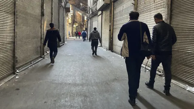 Toko-toko di Iran, termasuk Grand Bazaar, tutup karena protes