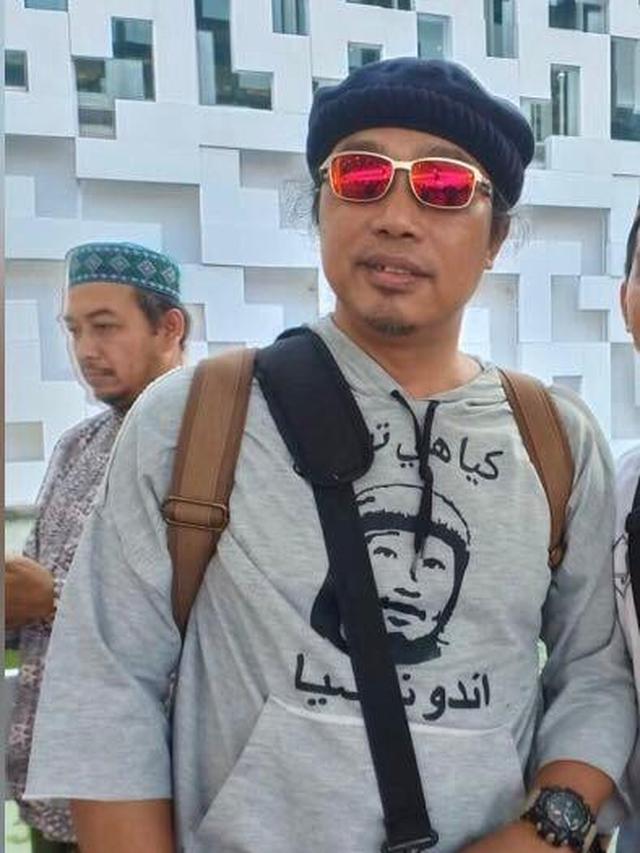 KH Khayatul Makky, Pengasuh Ponpes Tanbighul Ghofilin Alif Baa, Desa Mantrianom, Kabupaten Banjarnegara, Jawa Tengah. (Foto: Liputan6.com/Nugroho Purbohandoyo untuk Muhamad Ridlo)