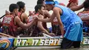 Rangkaian kegiatan ini menggambarkan betapa Pacu Jalur bukan sekadar olahraga, melainkan juga simbol persatuan, kebersamaan, dan penghormatan terhadap tradisi. (Wahyudi/AFP)