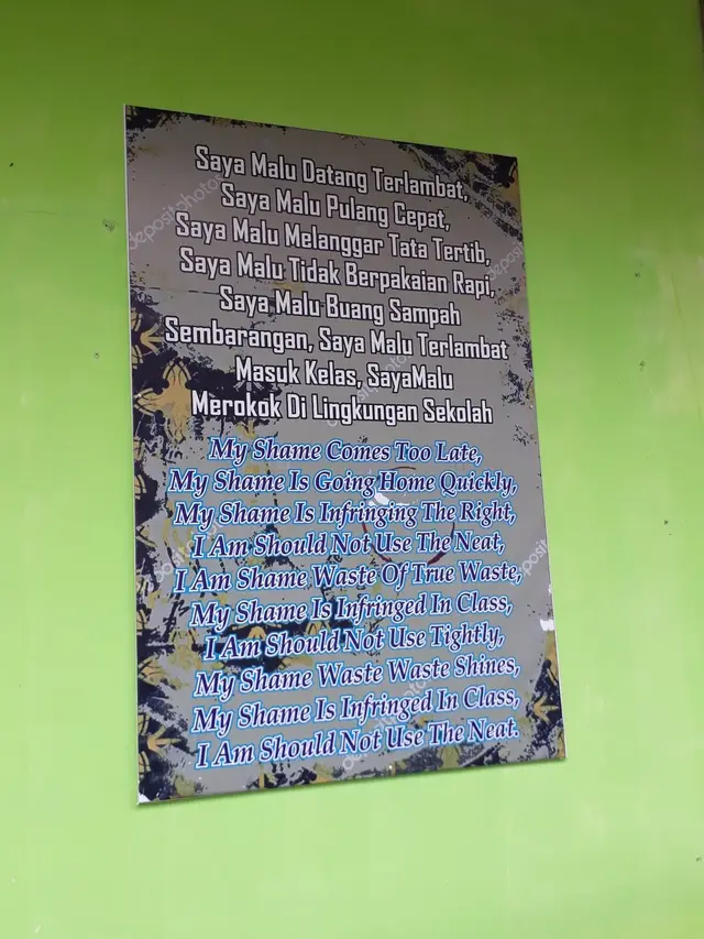 6 Tulisan Terjemahan Bahasa Ingris di Sekolah Ini Nyeleneh, Bikin Tepuk Jidat