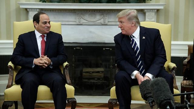 Donald Trump saat menyambut Presiden Mesir Abdel Fattah el-Sisi di Gedung Putih