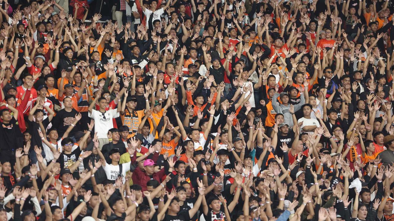 FOTO: Atmosfer Membara di SUGBK, Persija–PSIM Pecahkan Rekor Penonton Liga