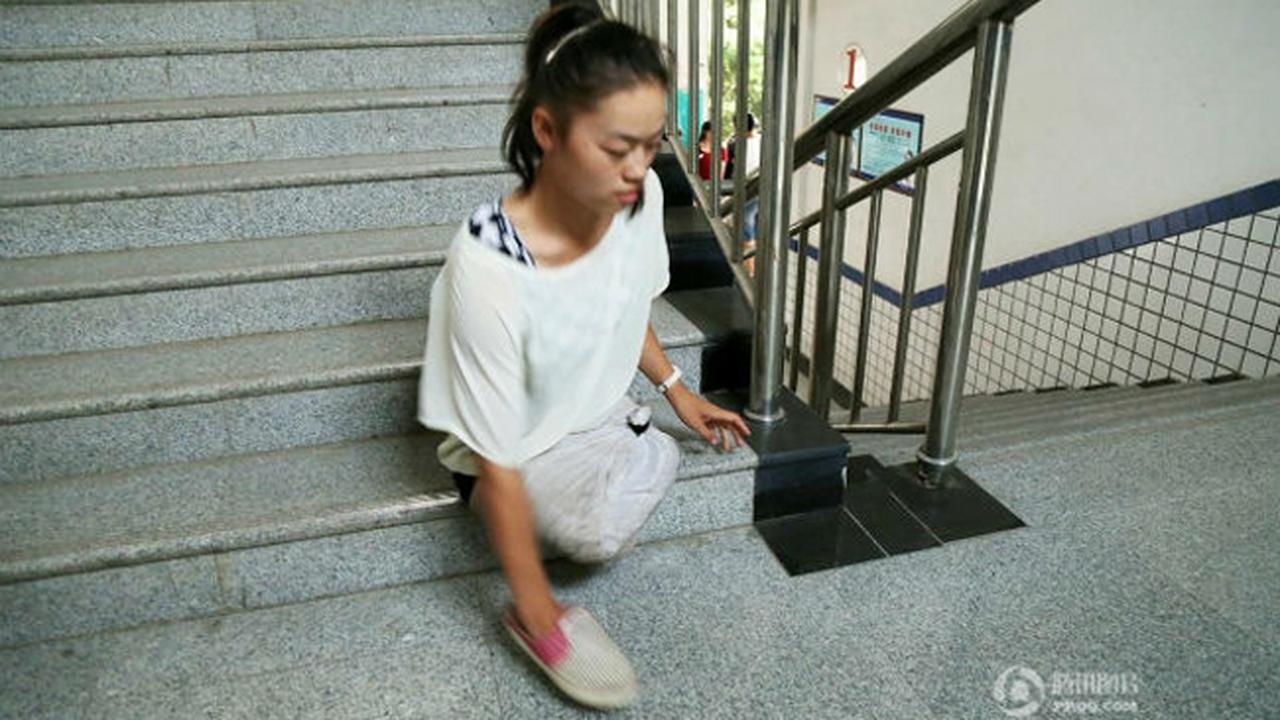 Kisah Gadis Sebatang Kara Tanpa Kaki Ini Sangat Menginspirasi
