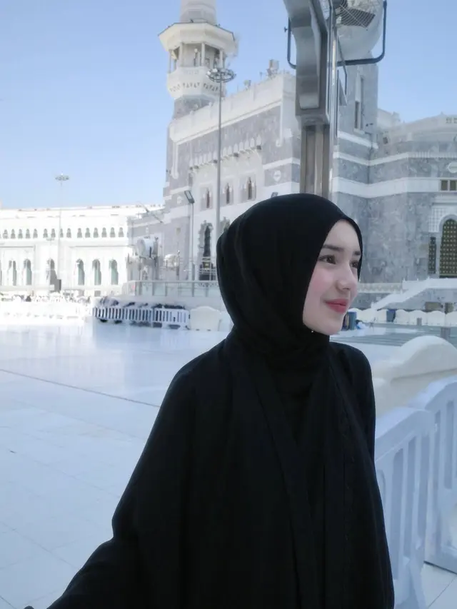 12 Artis Umrah pada Ramadan 2026, Febby Rastanty hingga Nathalie Holscher