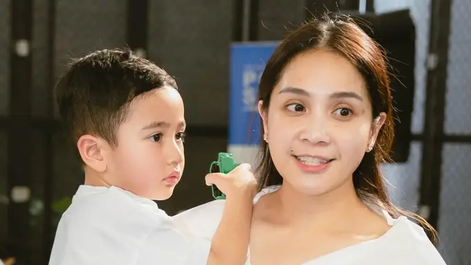 Nagita Slavina saat Rayakan Ulang Tahun Rayyanza ke-4. [@raffinagita1717]