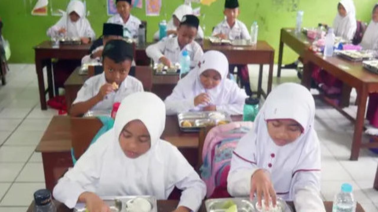 Mendagri Tito Karnavian Siapkan Rapat Seluruh Kepala Daerah, Bahas Kasus Keracunan MBG