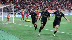 Gol Ikhsan Zikrak memupuskan tiga poin di depan mata Persija saat menjamu Borneo FC dalam laga lanjutan BRI Super League 2025/2026 di Jakarta International Stadium (JIS), Jakarta Utara, Selasa (03/03/2026). (Bola.com/M Iqbal Ichsan)