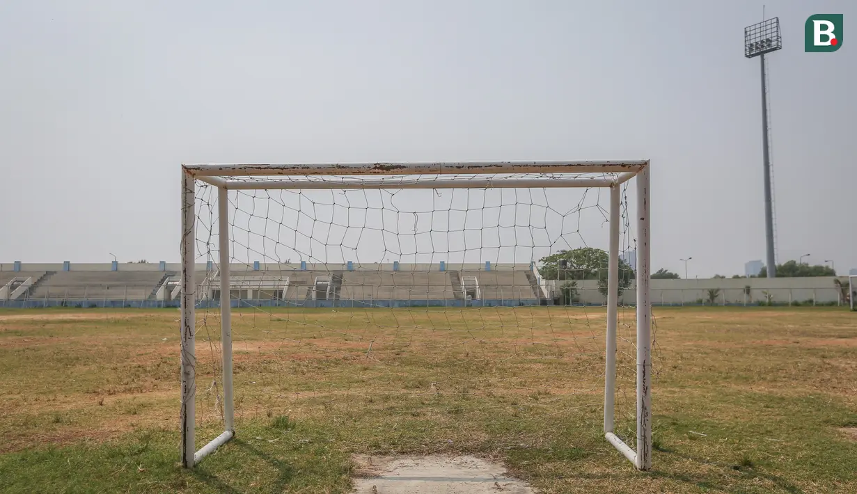 Saat itu, keberadaan Persitara juga mampu meredupkan hegemoni Persija sebagai satu-satunya klub ibu kota. Rivalitas kedua tim dimulai sejak 2006 ketika Laskar Si Pitung promosi ke kasta tertinggi sepak bola Indonesia. Derbi Ibu Kota jadi suguhan panas meski pertarunagn kedua tim tak berlangsung lama. (Bola.com/Bagaskara Lazuardi)