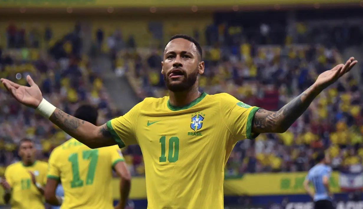 Brasil jadi negara keempat yang lolos ke putaran final Piala Dunia 2022 menyusul Denmark, Jerman, dan tuan rumah Qatar. Hal tersebut tak lepas peran Neymar Jr sebagai striker andalan Selecao. Penyerang PSG tersebut diketahui saat ini memiliki nilai pasar sebesar Rp1,4 Triliun. (AFP/Nelson Almeida)