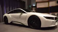 Demi Juragan Arab, BMW Pasarkan i8 dengan Warna Khusus