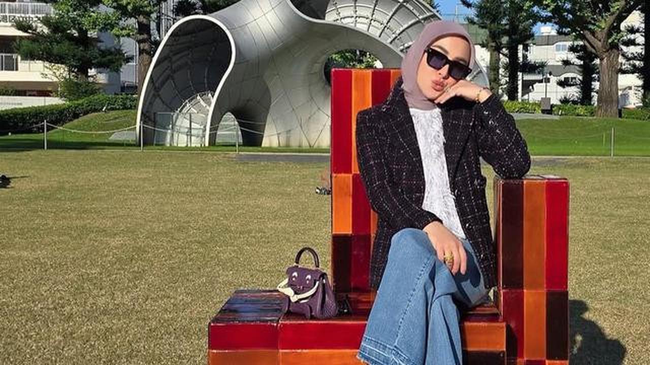 6 Foto Ruang Tamu Rumah Syahrini di Jakarta, Menampilkan Nuansa Mewah dan Elegan