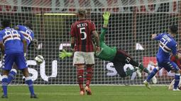 Sampdoria berhasil membuka keunggulan lebih dulu lewat gol yang disarangkan Roberto Soriano pada menit ke-58. (AP/Luca Bruno)