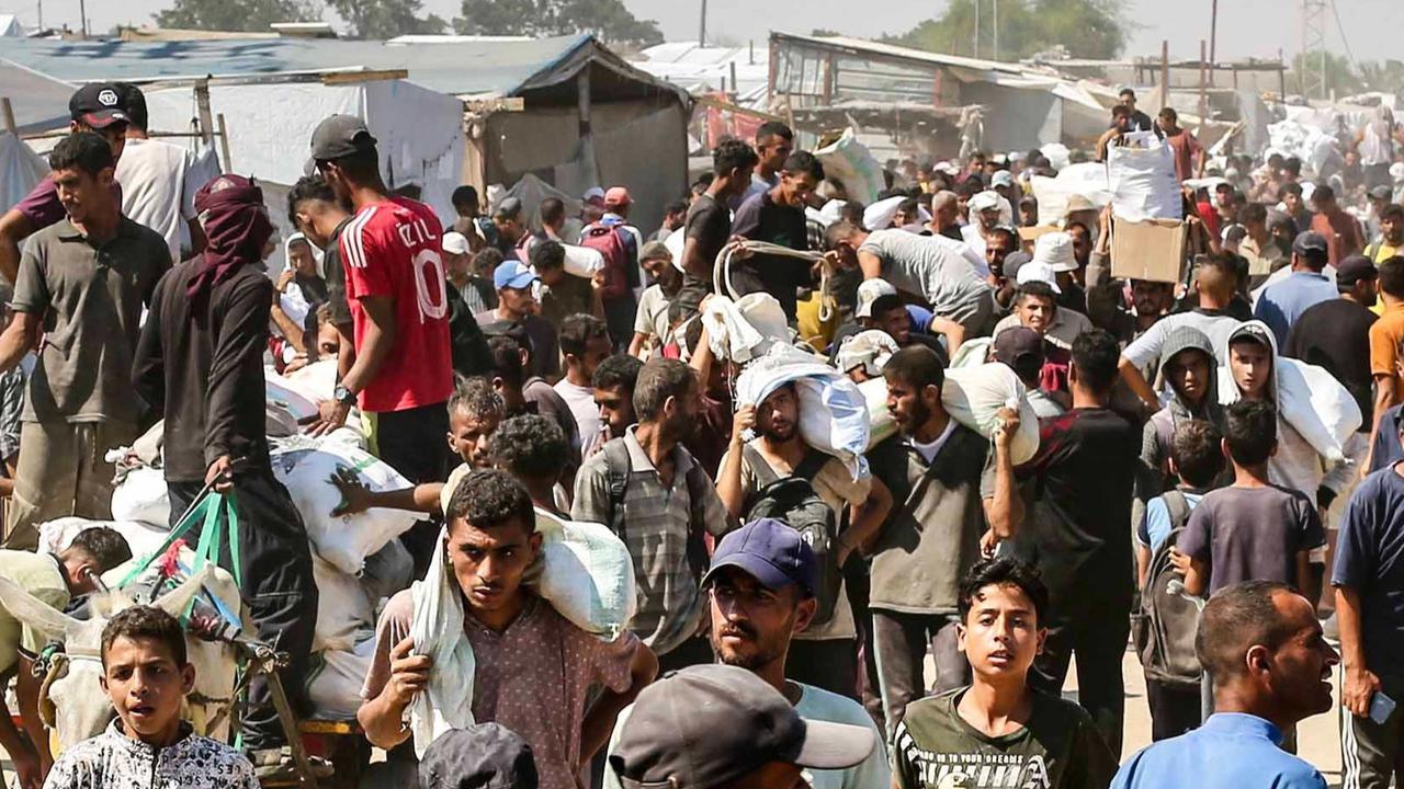 FOTO:  Israel Umumkan Jeda Taktis, Truk Bantuan kemanusiaan Mulai Masuk Gaza