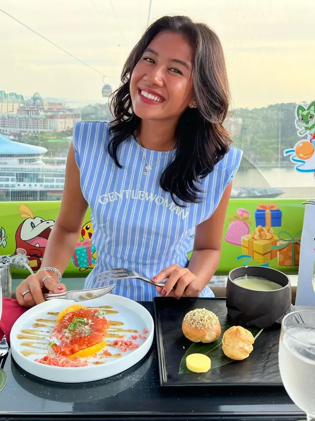 6 Gaya Shenina Cinnamon Rayakan Ultah ke-25 Bareng Angga Yunanda di Singapura, Tampil Serasi