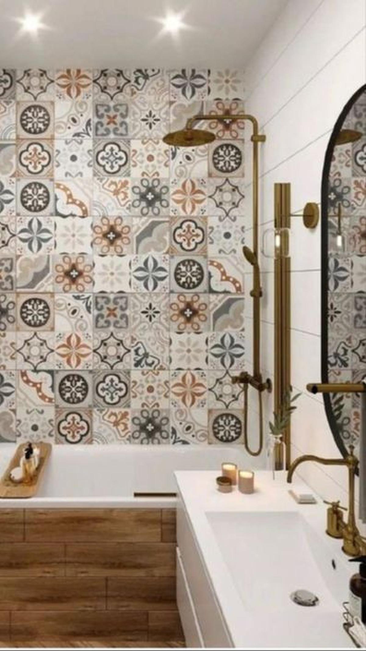 Kamar Mandi dengan Shower Bohemian Style