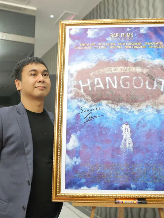 Selain sebagai penulis dan sutradara, Raditya Dika juga menjadi pemeran utama dalam film Hangout. Film ini rencananya akan mulai syuting pada bulan ini. (Andy Masela/Bintang.com)