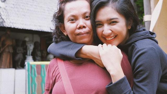 Potret keakraban seleb Tanah Air dan ART-nya