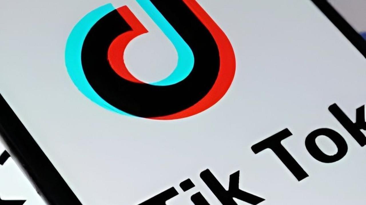 Sebelumnya, Setelah sempat tutup pada Oktober 2023 lalu akibat masalah regulasi, kini TikTok Shop kembali beroperasi di Indonesia mulai Selasa (12/12).