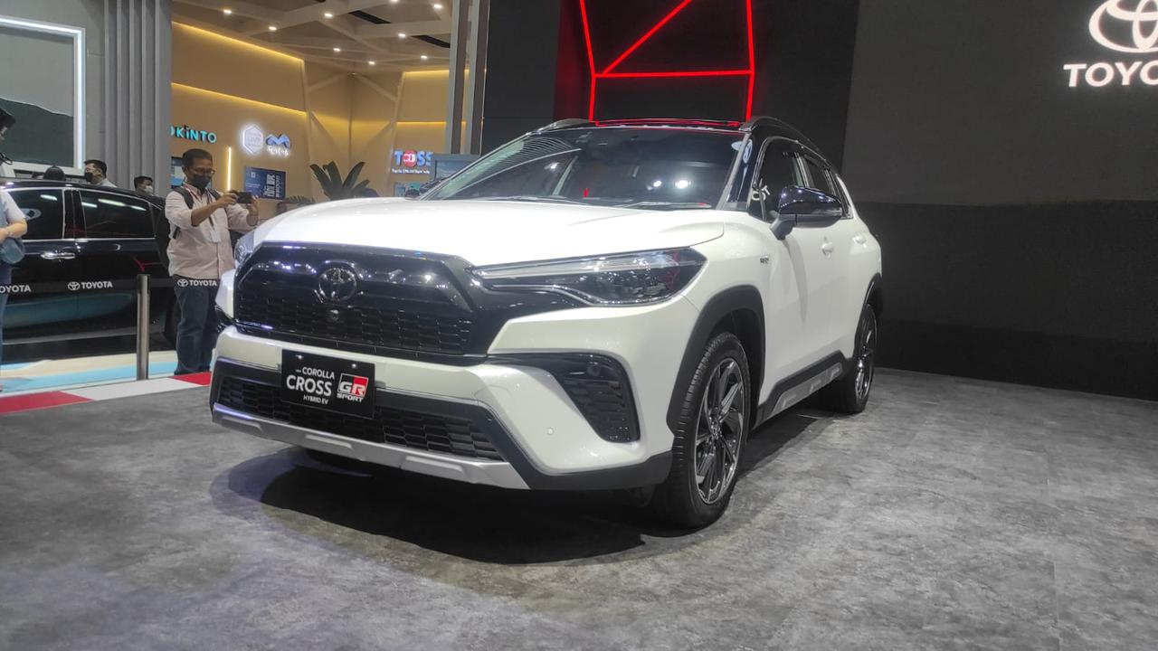 New Toyota Corolla Cross Hybrid GR Sport Melantai di IIMS 2023, Harga Rp 602,1 juta