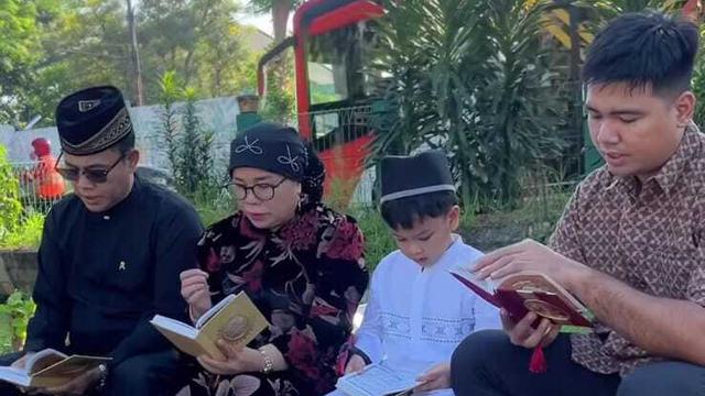 Momen Gala Sky Ziarah ke Makam Orang Tua/ Instagram @galaasky