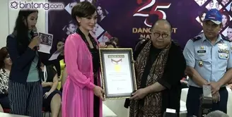 Zaskia Gotik membacakan pancasila di saat album  DanceDhut Nation 2016 dirilis.