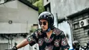 Gayanya saat berkendara moge terlihat cool [instagram/abidzar73]