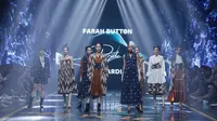 Akhir pekan lalu, Farah Button Pride by Sutardi memamerkan delapan outfit ready to wear di perhelatan fashion show Spotlight Culture: Then And Now di Pos Bloc Pasar Baru Jakarta.