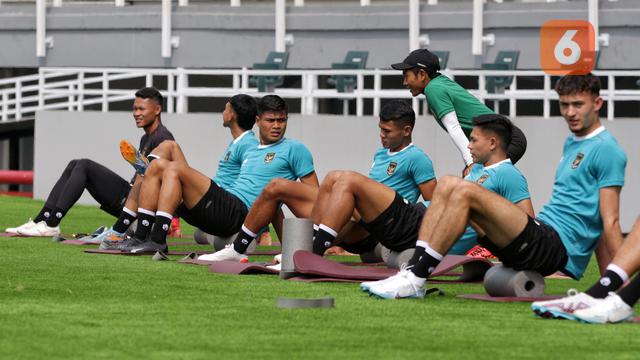 Foto: Miris, Latihan Resmi Perdana Timnas Indonesia Cuma Dihadiri 8 Pemain!