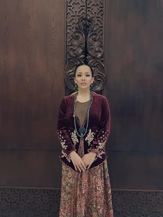 Angel Pieters yang bernama lengkap Angelica Martha Pieters Sihombing merupakan keturunan suku Batak dan Maluku. (FOTO: instagram.com/angelpieters/)
