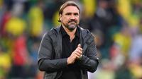 Daniel Farke secara mengejutkan didepak dari kursi kepelatihan Norwich City usai memberikan kemenangan perdananya di pekan kesebelas Liga Inggris musim ini. Farke juga diketahui sebagai juru taktik yang berjasa membawa Norwich promosi ke divisi utama sebanyak dua kali. (AFP/Justin Tallis)