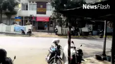 Pelaku ledakan bom Bandung di Taman Pandawa, Kelurahan Arjuna, Kecamatan Cicendo, yang diduga jaringan teroris berinisial YC, sempat di buru massa karena dikira maling. 