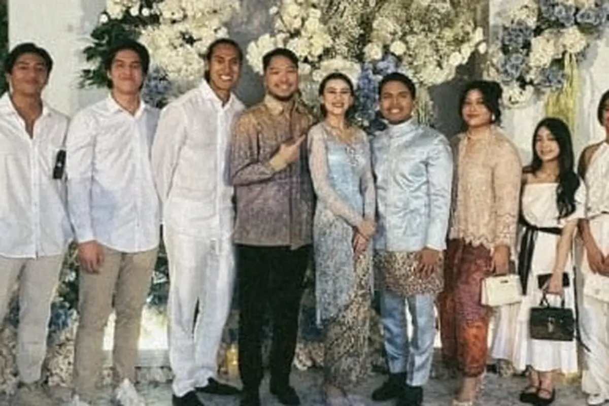 Pinka Haprani Cucu Megawati Soekarnoputri saat Hadir di Tunangan Aaliyah Massaid dan Thariq Halilintar