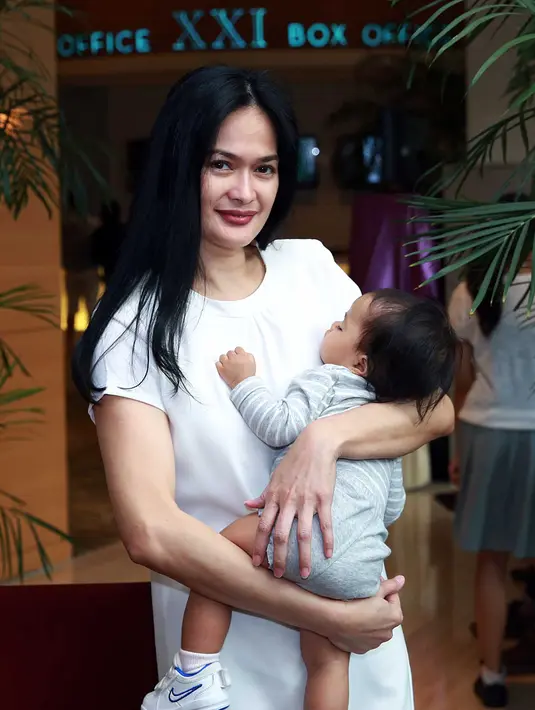 Donna Harun ikut serta dalam film 'Get Married 5'. (Deki Prayoga/Bintang.com)