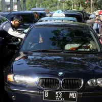 Jangan lupa, mulai 30 Agustus, pelanggar aturan ganjil-genap akan ditilang dengan denda maksimal Rp500 ribu. (Liputan6.com/Gempur M Surya)