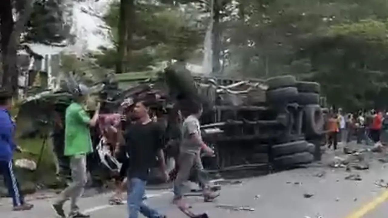 Tragedi di Sibolangit: Tabrakan Beruntun 7 Kendaraan, 1 Orang Dilaporkan Tewas