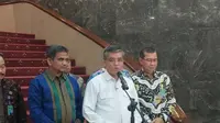 Menteri Ketenagakerjaan Yassierli buka suara terkait OTT KPK yang menyeret Wamenaker Immanuel Ebenezer, di Kantor Kemnaker, Jakarta, Kamis (21/8/2025). (Liputan6.com/Arief)&nbsp;&nbsp;