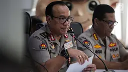 Kabiropenmas Divisi Humas Polri Dedi Prasetyo memberikan keterangan hasil investigasi kerusuhan 21-22 Mei 2019 di Jakarta, Jumat (5/7/2019). Polisi mengungkapkan ada delapan kelompok yang merancang kerusuhan 21-22 Mei pada beberapa titik Ibu Kota Jakarta. (Liputan6.com/Faizal Fanani)