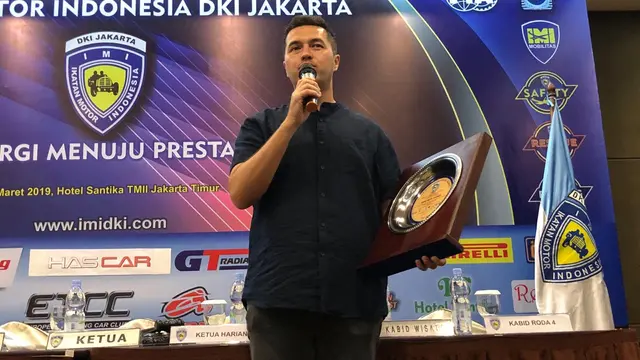 Rifat Sungkar