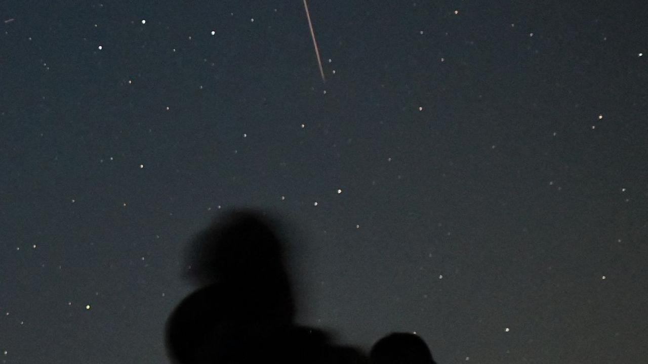 Selain itu, kota Siberia Yeniseysk di Wilayah Krasnoyarsk, Rusia juga dlewati hujan meteor Perseid pada 12 Agustus 2023. REUTERS/Alexey Malgavko