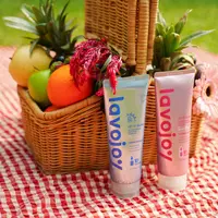 Menjawab kebutuhan tersebut, lavojoy menghadirkan inovasi terbaru melalui rangkaian Let It Glow Body Serum Gel Series. [Dok.Lavojoy].