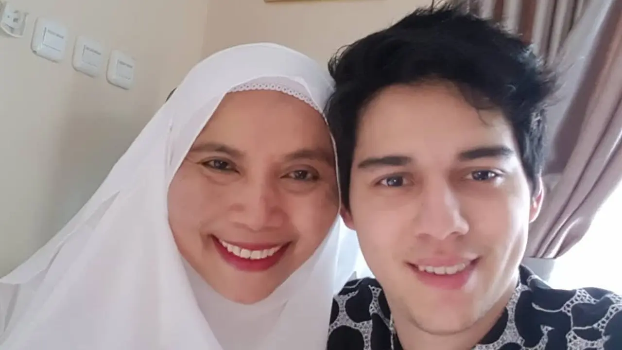 7 Momen Kebersamaan Maxime Bouttier dengan Ibundanya yang Sudah Meninggal