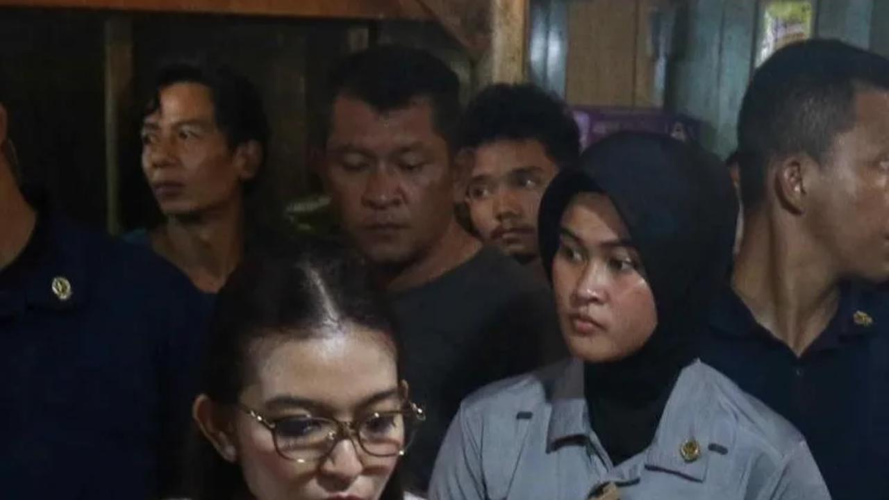 Putra sulung Presiden Jokowi itu menilai kenaikan harga menjelang akhir tahun adalah hal yang wajar. Namun, kata dia, biasanya harga-harga kebutuhan pokok mulai stabil pada awal tahun.