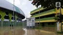 Keputusan penundaan diambil setelah mencermati perkembangan situasi banjir di Kota Bekasi yang membuat laga tidak mungkin dilanjutkan sesuai jadwal. (Liputan6.com/Herman Zakharia)