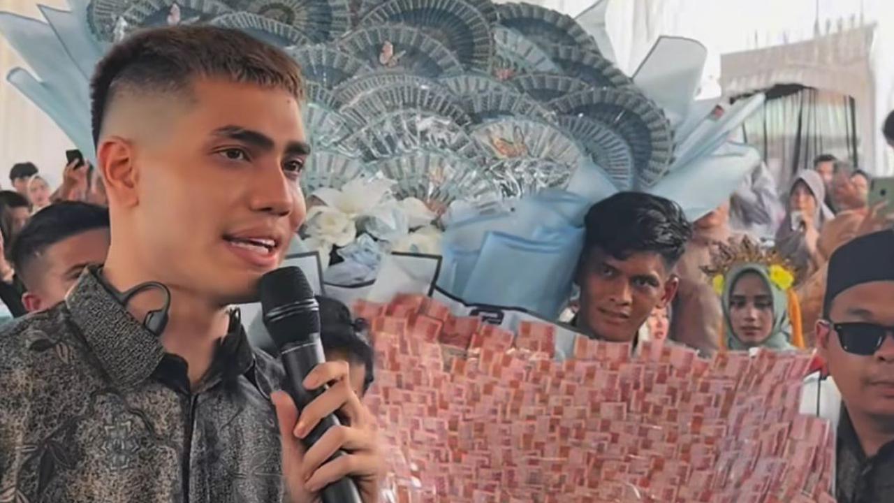 Momen Haru Aisar Khaled Beri Kejutan Rp100 Juta untuk Karyawannya yang Menikah